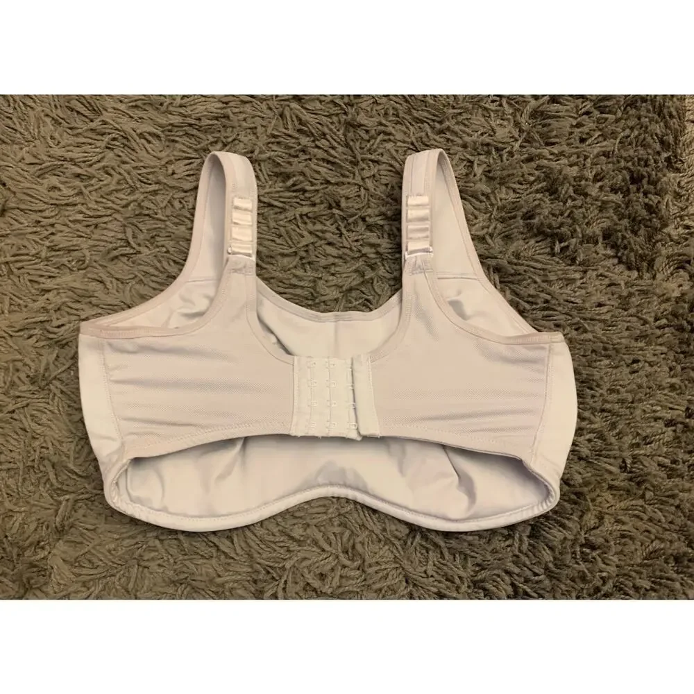 Women’s Wacoal Fitness Sports Bra Underwire 36H * see 2nd picture for defect